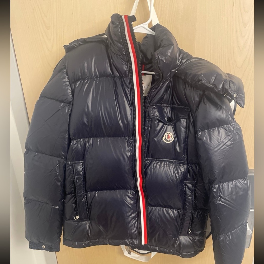 Moncler Montbelliard Size 5
